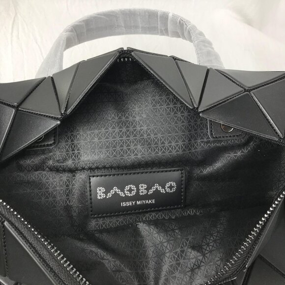 NEW BAO BAO ISSEY MIYAKE FLAT PACK Backpacks In Black - Picture 11 of 11